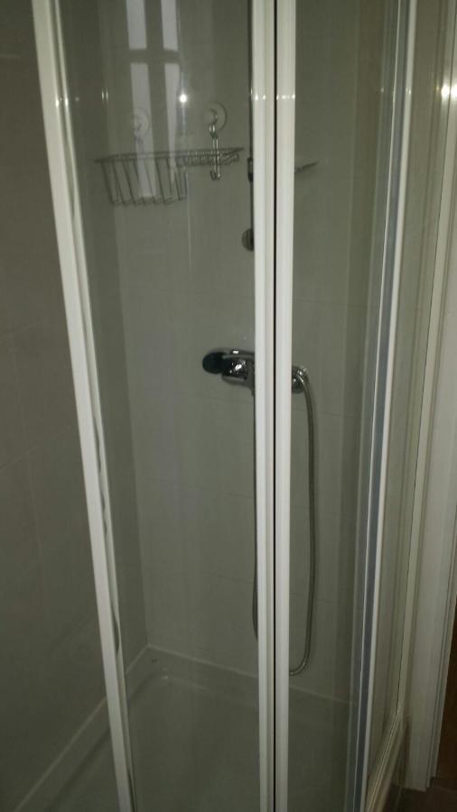 Fantastic 1 Bedroom Apartment At Roma Avenue - 1B Лиссабон Экстерьер фото