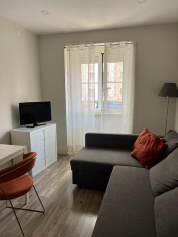 Fantastic 1 Bedroom Apartment At Roma Avenue - 1B Лиссабон Экстерьер фото